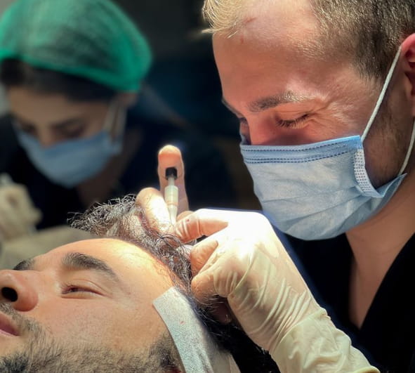 DHI (Direct Hair Implantation) DHI (Direct Hair Implantation)